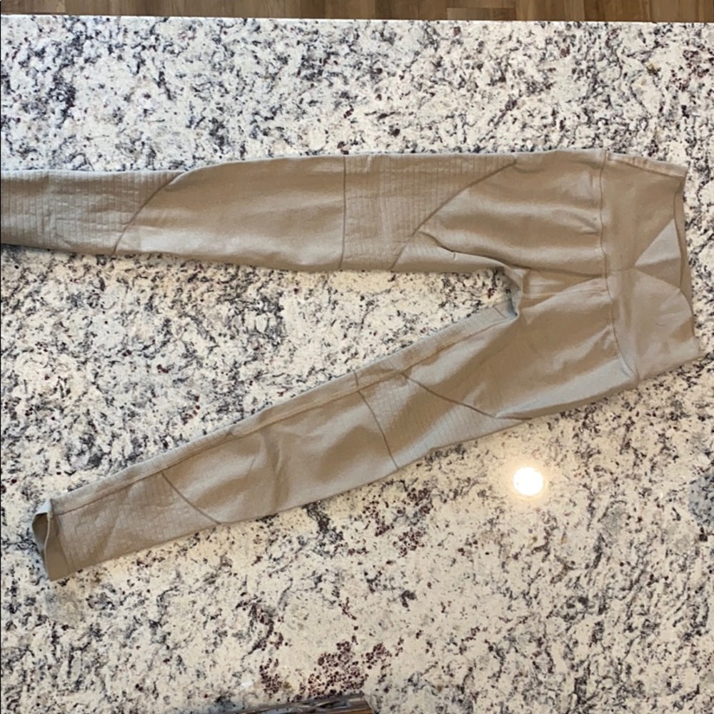 Alphete Revival Taupe Leggings